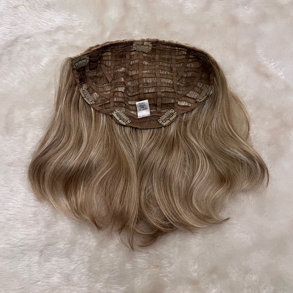 Hairdo by Jessica Simpson Blonde Wavy Hair Topper